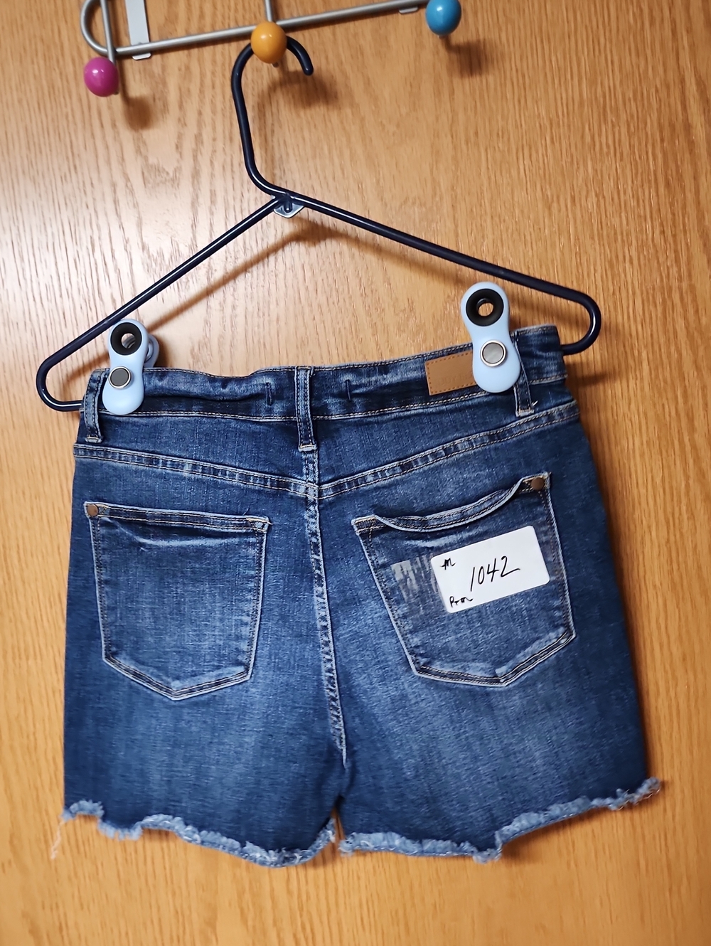 Judy Blue Women’s M Dark Blue Denim Shorts - Casual Frayed Hem number 1042